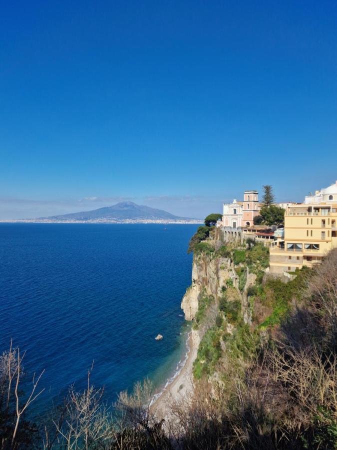 Apartament Savarese Luxury Palace Vico Equense Zewnętrze zdjęcie