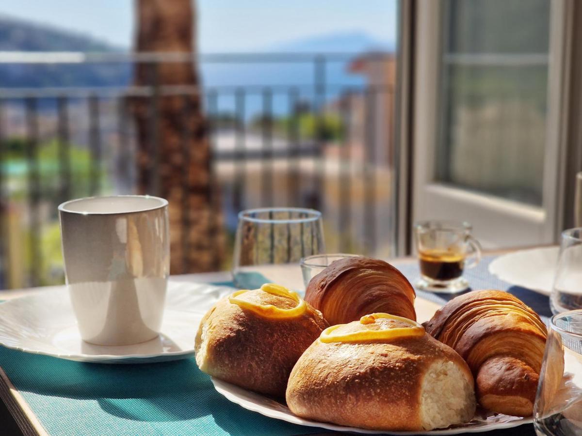 Apartament Savarese Luxury Palace Vico Equense Zewnętrze zdjęcie